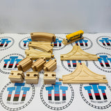 BIGJIGS Value Expansion Track Pack with Mobile Workshop and T-Junctions 34 Pieces - New no/in Box