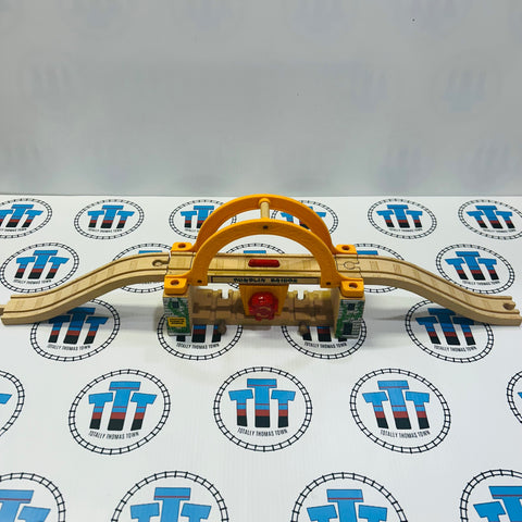 Rumbling Bridge #2 Cracked Track (Does not affect use) Wooden - Used