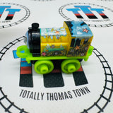 Victor - Yellow Victor New no Package - MINIS