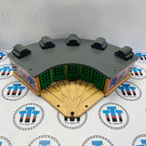 Roundhouse with Splitter Very Good Condition #6 Wooden - Used