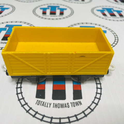 Yellow Cargo Car Used - Trackmaster
