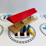 BRIO 33368 Platform (Missing Sticker & 1 Figure) - Used