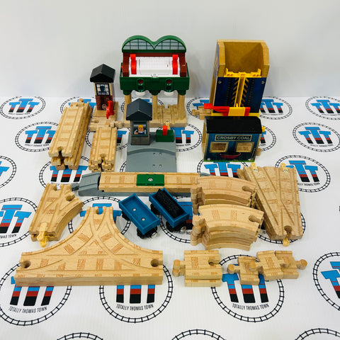 Logan and the Big Blue Engines Set #2 Wooden - Used