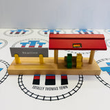 BRIO 33252 Station Platform with Seat with 2 Figures Vintage - Used