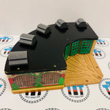 Roundhouse with Splitter #1 Chipped Track/Splitter Wooden - Used