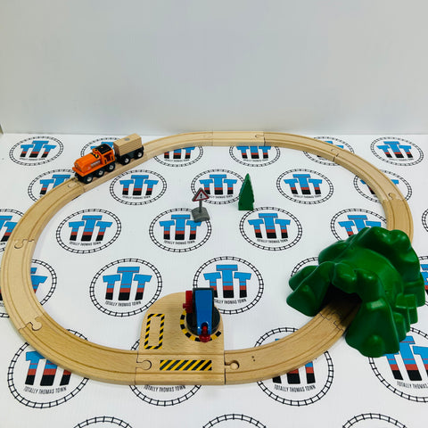 BRIO 33878 Lift & Load Set (No Truck) Wooden - Used
