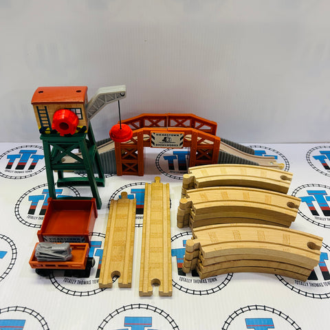 Dieselworks Figure 8 Set Marked/Faded Bridge Wooden - Used