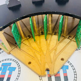 Roundhouse with Splitter #2 Chip in Track (Doesn't Affect Use) Wooden - Used