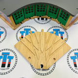 Roundhouse 1996 with Older Style Switch Track #3 Good Condition Ultra Rare Wooden - Used