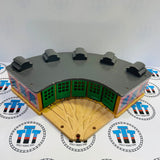 Roundhouse with Splitter #5 Wooden - Used