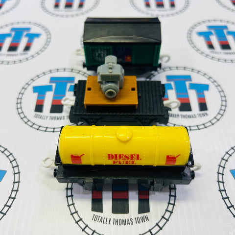 Dieselworks Delivery Cars (2009) Used - Trackmaster