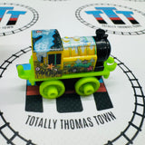 Victor - Yellow Victor New no Package - MINIS