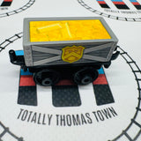Cargo Car - Gold Cargo Car New no Package - MINIS