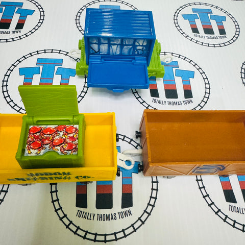 Shipping Cargo Cars Missing Fish Cargo Piece Used - Trackmaster