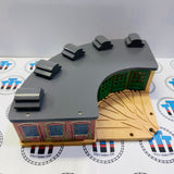 Roundhouse with Splitter in Box Very Good Condition Wooden - Used