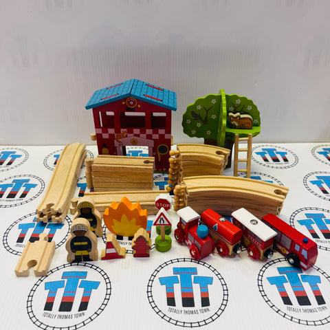 Fire & Rescue Train Set BIGJIGS Rail Wooden - New NO Box