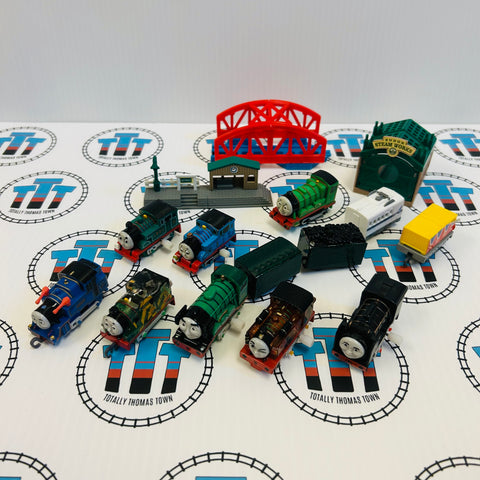 Capsule Plarail Wind-Up and Pull Along Broken Pieces, Missing Pieces, Missing Stickers Fair Condition/Glued Value Pack #5 - Used