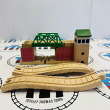 Lifting Bridge with Ascending Track #3 Wooden - Used