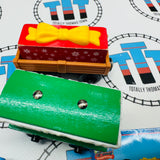 Winter Wonderland Thomas, Present Car and Winter Caboose with Card (Learning Curve 2002/2003) Wooden - Used