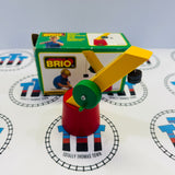 BRIO Crane Round Base 33327 Wooden - New/Excellent in Box