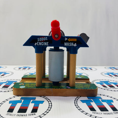 Sodor Wash Down Green #4 (One Side Not Moving) and Crank Stiff to Turn #2 Wooden - Used