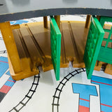 Roundhouse with Splitter #9 Poor Condition Chipped/Marked Track/1 Door Different Year Wooden - Used