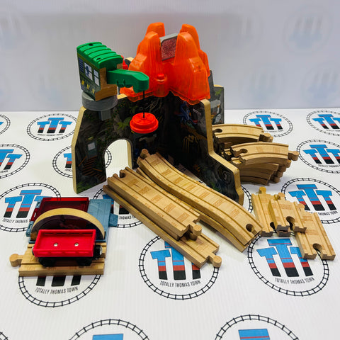 Volcano Park Deluxe Set Complete (No Road) Wooden - Used