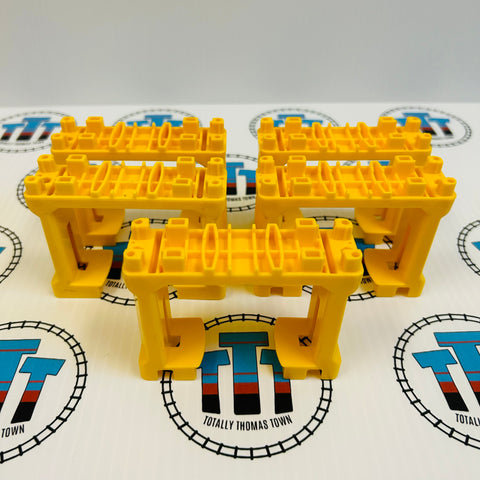 Yellow Riser Pack 5 Pieces Used - TOMY