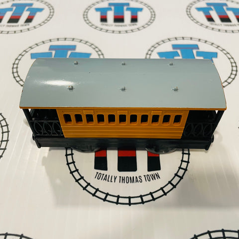 Henrietta (2002) Good Condition Used - TOMY